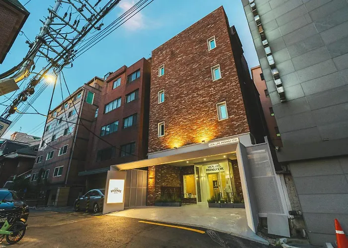 Local Friends Hotel Sinchon Motel