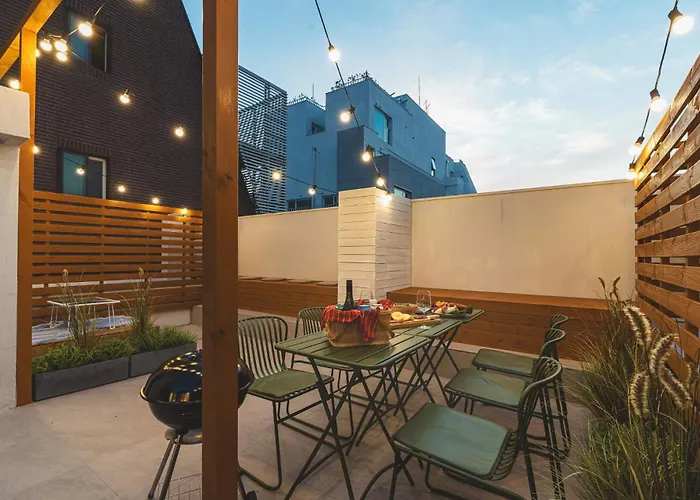 Motel Local Friends Hotel Sinchon 2*